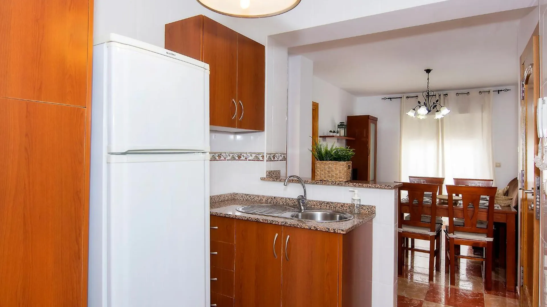 Apartamentos Sol Andaluz 卡沃内拉斯